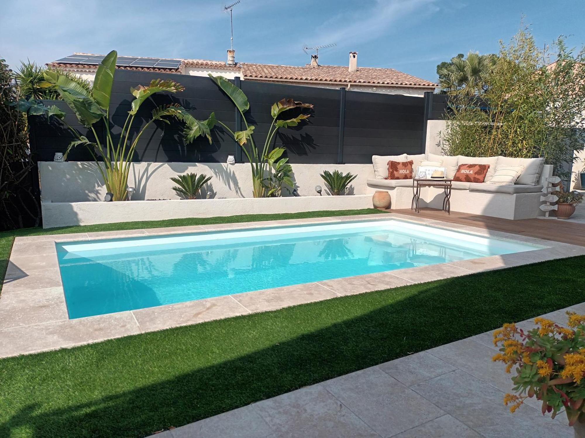 Jolie Villa Lalou Cote D'Azur Trois Chambres Frejus Exterior photo